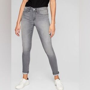 Athleta Sculptek Mid-Rise Stretch Skinny Jeans in 
a Gray Charcoal Wash